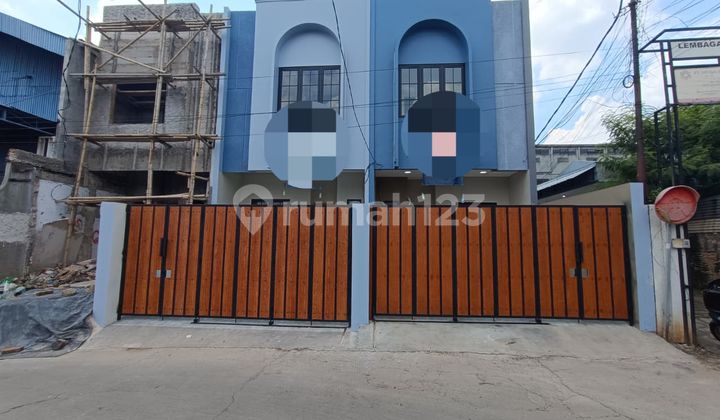 Rumah 2 Lantai Siap Huni Jatikramat, 5 Menit ke Tol & LRT Rumah 2 Lantai Siap Huni Jatikramat, 5 Menit ke Tol & LRT