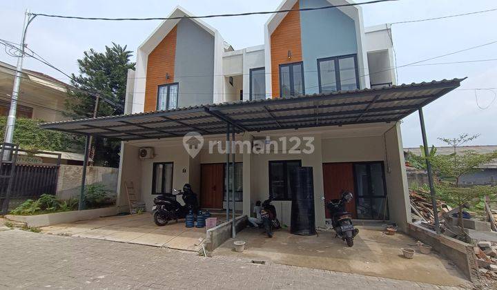 Rumah Murah 2 LT di Jatiwaringin Semi Furnish dekat Gerbang Tol  1