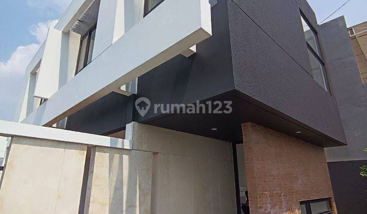 Rumah Modern Murah 2,5 Lantai Tanah Luas di Cipadu Tangerang  2