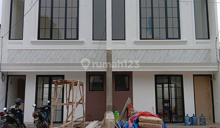 Rumah Bagus 2 Lantai Di Jl. Raya Pekayon 5 Menit Ke Tol Jatiasih 1