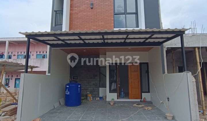 Rumah 2 Lantai Siap Huni di Cipayung, 5 Menit ke Tol Bambu Apus Rumah 2 Lantai Siap Huni di Cipayung, 5 Menit ke Tol Bambu Apus