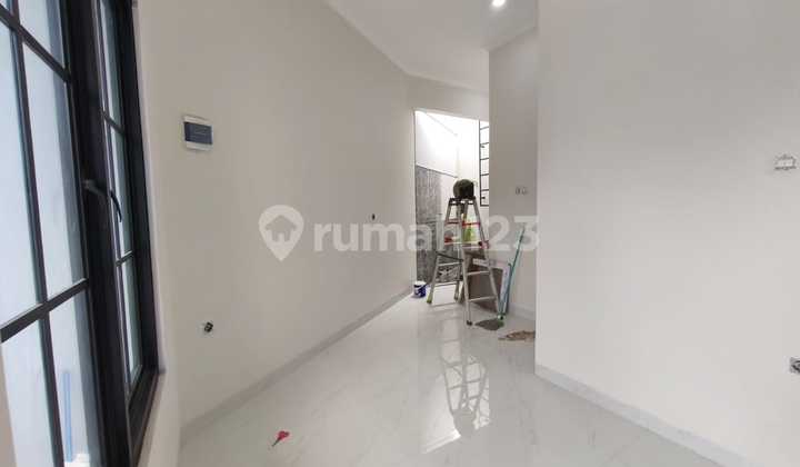 For Sale Jatirahayu House 600 Jtan, Access Close to East Jakarta, SHM 2