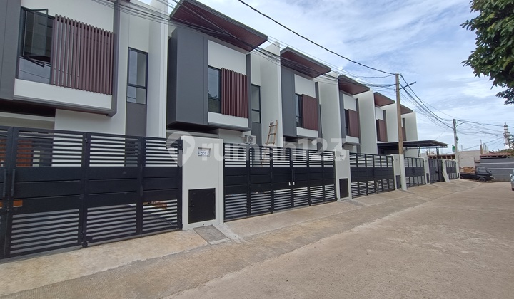 Rumah Murah Tanah Luas di Jatibening, 10 Menit ke Tol & LRT 2