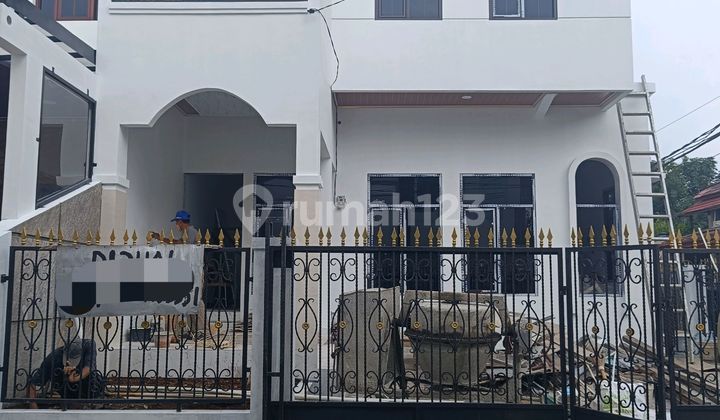 Rumah 2 Lantai Jati Cempaka Bekasi, 5 Menit ke Tol Jatiwaringin Rumah 2 Lantai Jati Cempaka Bekasi, 5 Menit ke Tol Jatiwaringin