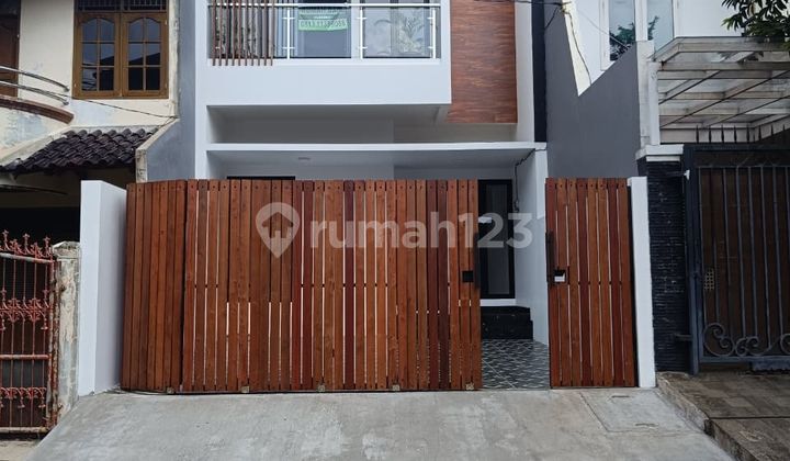 Rumah Siap Huni Pondok Kelapa-Jakarta Timur I Akses Jalan 2 Mobil Rumah Siap Huni Pondok Kelapa-Jakarta Timur I Akses Jalan 2 Mobil