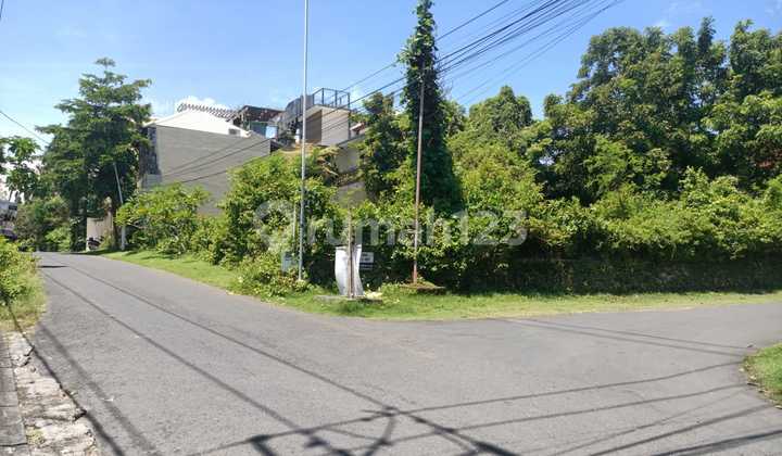 Dijual Tanah Lokasi di Nusa Dua, Jl. Gedong Sari. 2