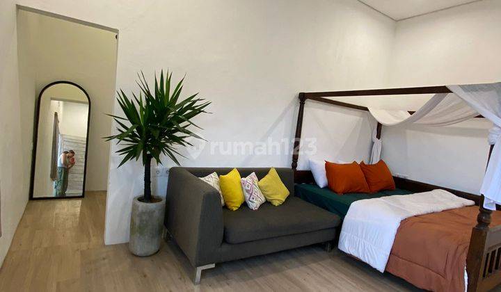 FOR LEASE BAR/RESTAURANT INCLUDE NICE HOUSE 8