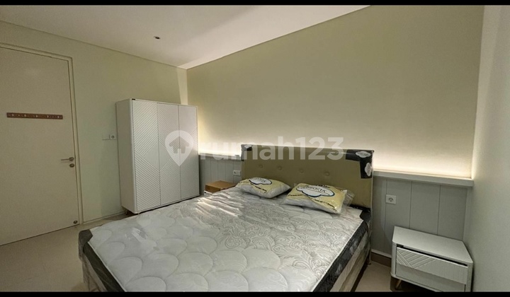 2-Storey Fully Furnished House in West Citraland Surabaya 2-Storey Fully Furnished House in West Citraland Surabaya