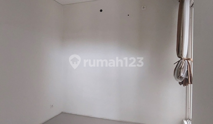 Affordable Ready-to-Occupy House in Citraland West Surabaya