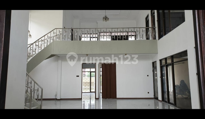 Super Cheap House in Dharmahusada Manyar Kertajaya, East Surabaya 2