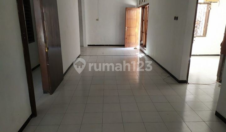 Ready-to-Occupy 2-Story House in Pondok Mutiara, Sidoarjo. In Front of Toll Exit. 2