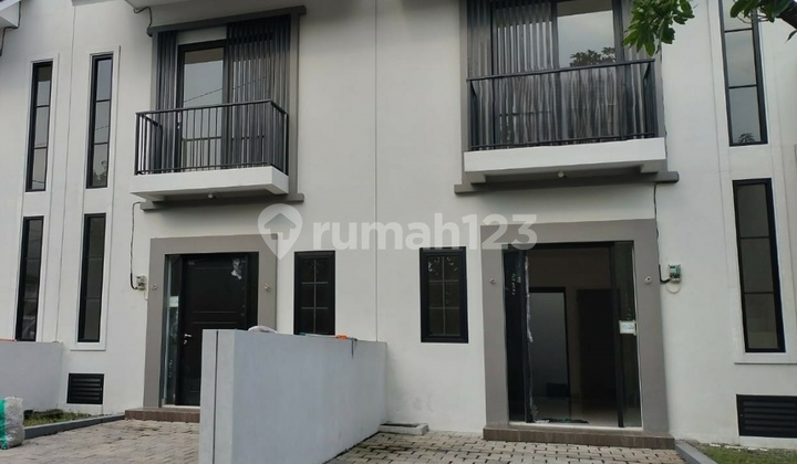 New 2-Story House in Rungkut Surabaya Merr