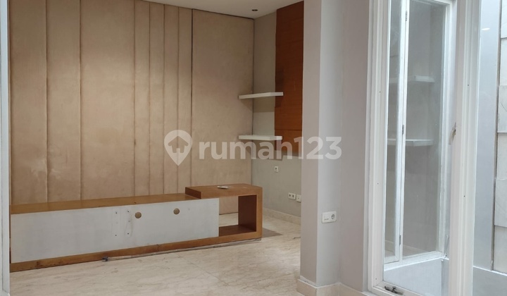 Rumah Murah Di Citraland Surabaya Barat Kamar Tidur 7