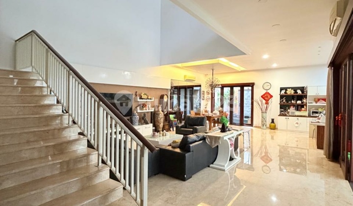 Rumah Mewah Full Furnish di Sukomanunggal Surabaya Barat Chofa Residence Dekat Darmo Harapan