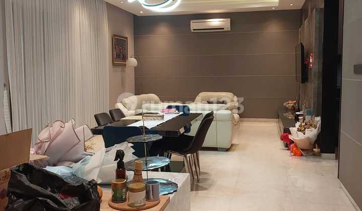 Rumah Mewah Siap Huni Renovasi Semi Furnish