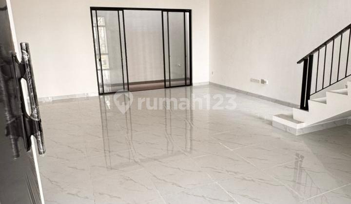 Rumah Cantik 2 Lantai Siap Huni Bebas Banjir