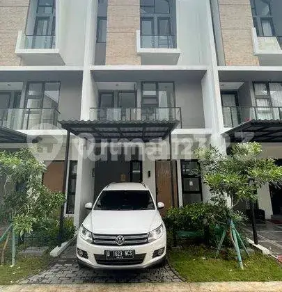 Jual Rumah Bsd City 2 Lantai Rapi Terawat 1