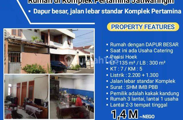 Rumah Dengan Dapur Besar 3 Lantai Di Komp. Pertamina Jatiwaringin 1