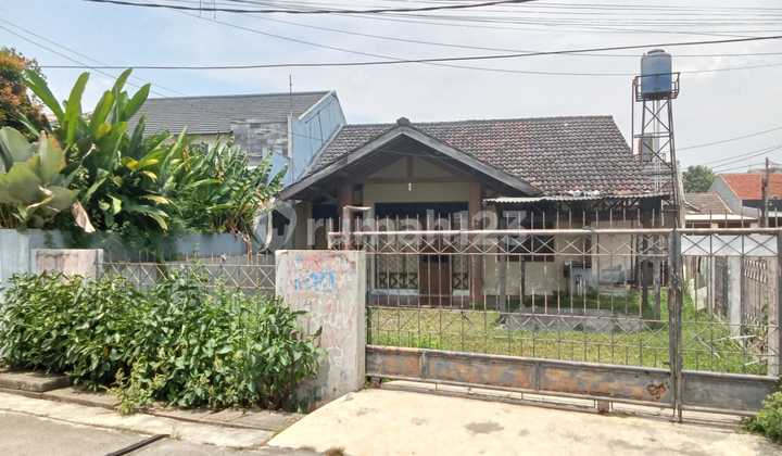 RUMAH HALAMAN LUAS DI PONDOK CABE TANGSEL