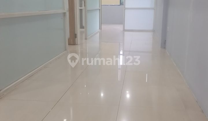 Ruko di Pejaten Raya Jakarta Selatan Sebelah Republika 1