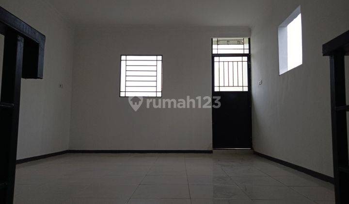 Disewa Brand New Rumah Dalam Gang Angke Jaya Selatan 4