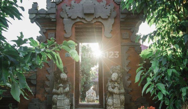 Dijual Villa Bali Modern Style SHM Bagus Barat 1