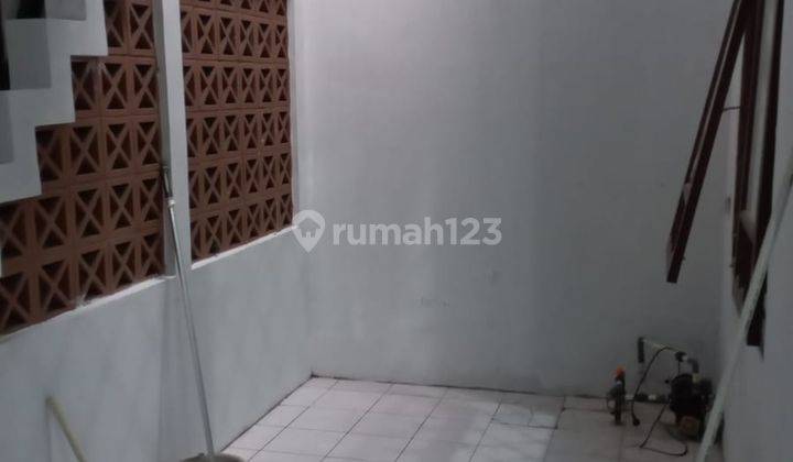 Dijual Cepat Rumah Duta Garden SHM Bagus Timur 5