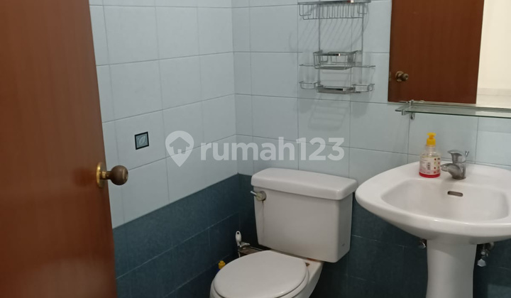 Rumah Singgasana Pradana 8