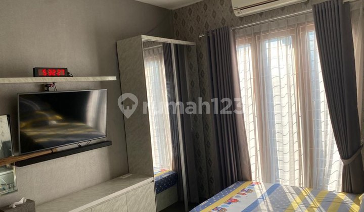 Dijual Murah Rumah Hook 2,5 Lantai Terawat Siap Huni Di Dekat Jalan Jatiwaringin Raya Jaticempaka Jatiwaringin Pondokgede Bekasi Lingkungan Asri Aman Nyaman Tidak Banjir Akses Jalan Lebar 2 Mobil Strategis Dekat Perkantoran Jatiwaringin  24
