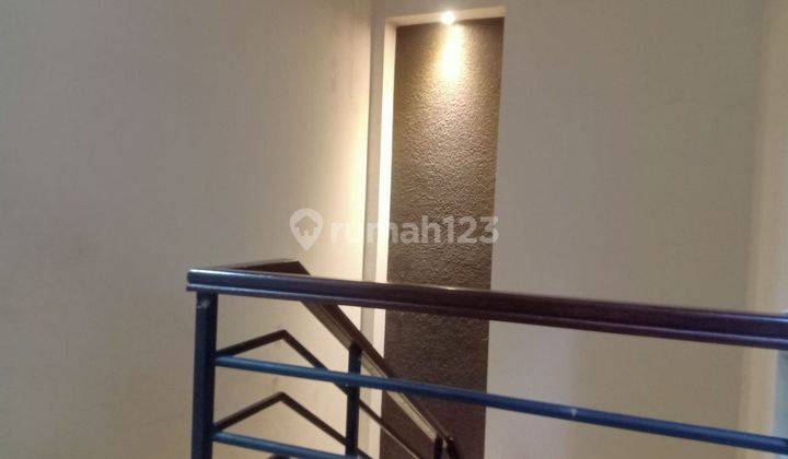 DIJUAL MURAH Rumah Minimalis Modern 2 Lantai Full Furnished Siap Huni Di Jatibening Baru Pondokgede Bekasi Strategis Dekat Tol Becakayu Kalimalang Dekat Stasiun LRT CITY Kapin Pinggir Jl Raya Cocok Buat Usaha Aman Tidak Banjir 