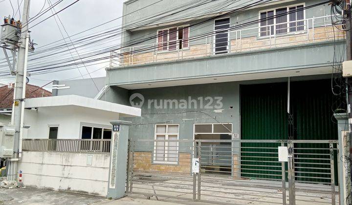 Rumah Strategis Cocok Buat Kantor dan Gudang di Yogyakarta  1