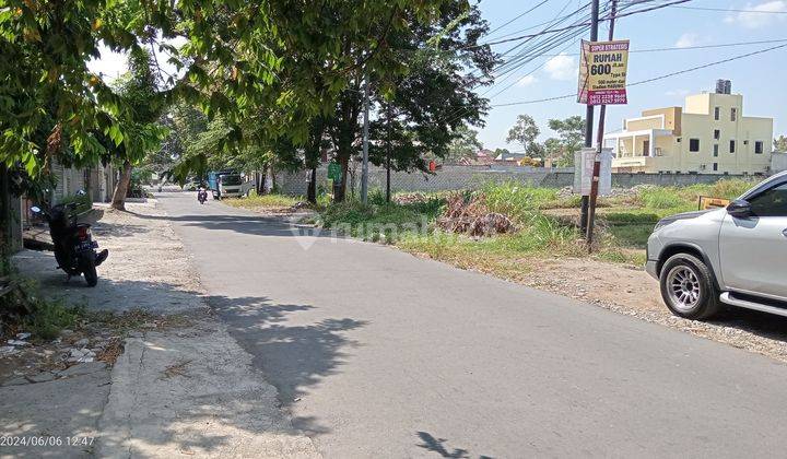 Tanah Pekarangan Dekat Stadion  1