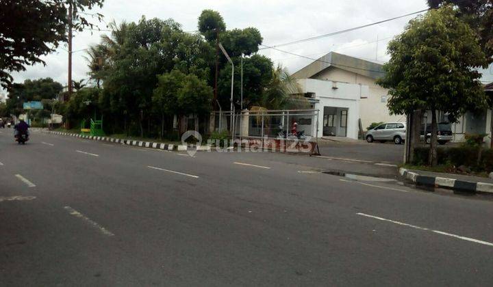 Gudang Besar Dalam Ring Road Yogyakarta  1