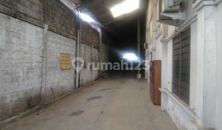 Gudang di Pusat Bisnis Semarang 2