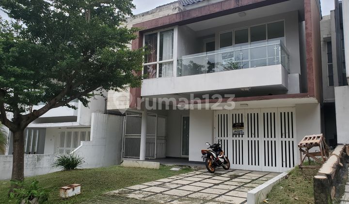 Rumah mewah di cluster depan Sentul city 2