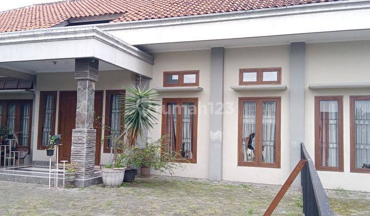 Rumah dan Ruang Usaha Cocok Buat Guest House di Yogyakarta  2