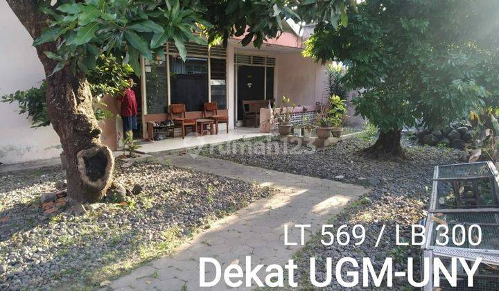 Rumah Lama Tengah Kota Dekat UGM dan UNY di Yogyakarta  1