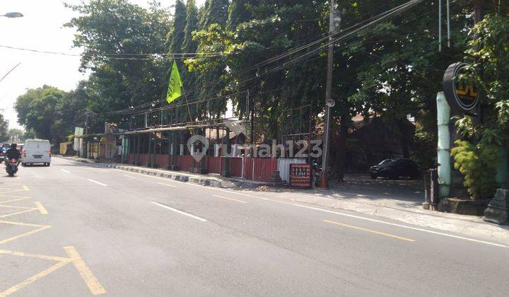 Tanah Masih Ada Resto Lokasi Tengah Kota Yogyakarta  1