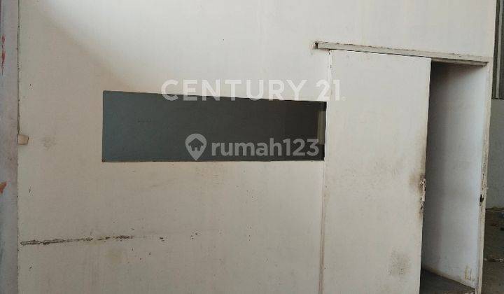 Gudang Kamal Kembangan Masuk Container 40ft 2