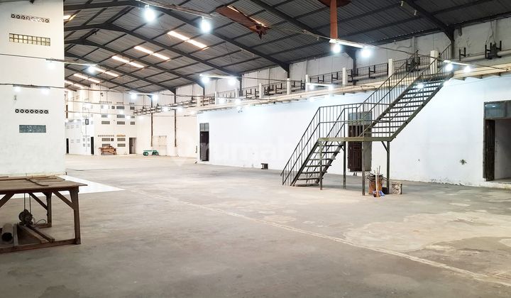 Strategic Terboyo Warehouse, Flood-Free in Kaligawe, Semarang 2