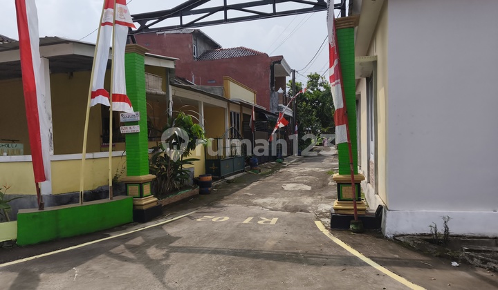 Hook House in the Boja Kendal Housing Complex 2