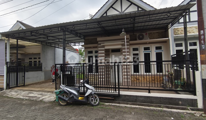 Aesthetic Minimalist House in Jatisari, Mijen, Semarang 1