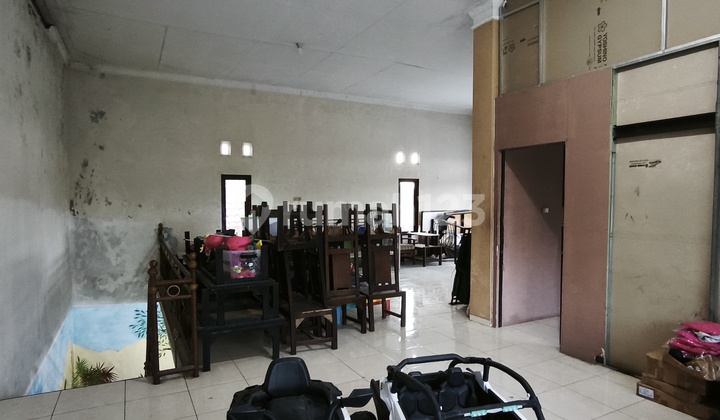 Ruang Usaha Di Lt.02 Pinggir Jalan Raya Parkir Luas Di Mijen Semarang 2