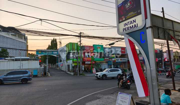 Strategic and Affordable Shop House in Tembalang, Semarang Strategic and Affordable Shop House in Tembalang, Semarang