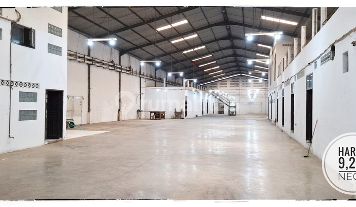 Strategic Terboyo Warehouse, Flood-Free in Kaligawe, Semarang 1