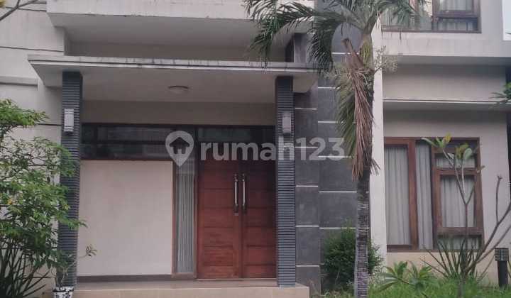 Rumah Mewah Full Furnished di Graha Padma Semarang 2