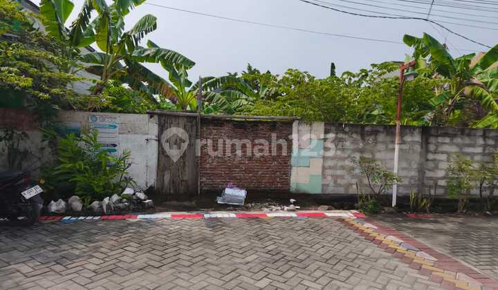 Land Hook for Sale Cheap Location in Pedurungan Semarang 1