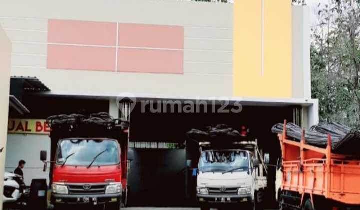 Warehouse by the Roadside in Mijen Semarang 1