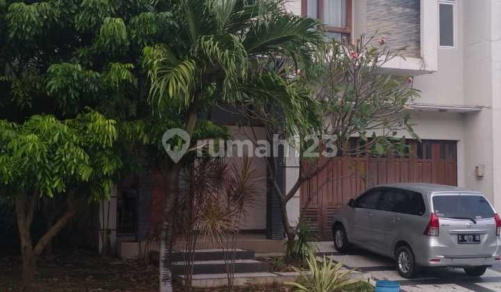 Rumah Mewah Full Furnished di Graha Padma Semarang 1