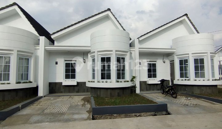 Rumah Cluster Rosa Gaya Eropa Ciwastra Bandung Timur 1